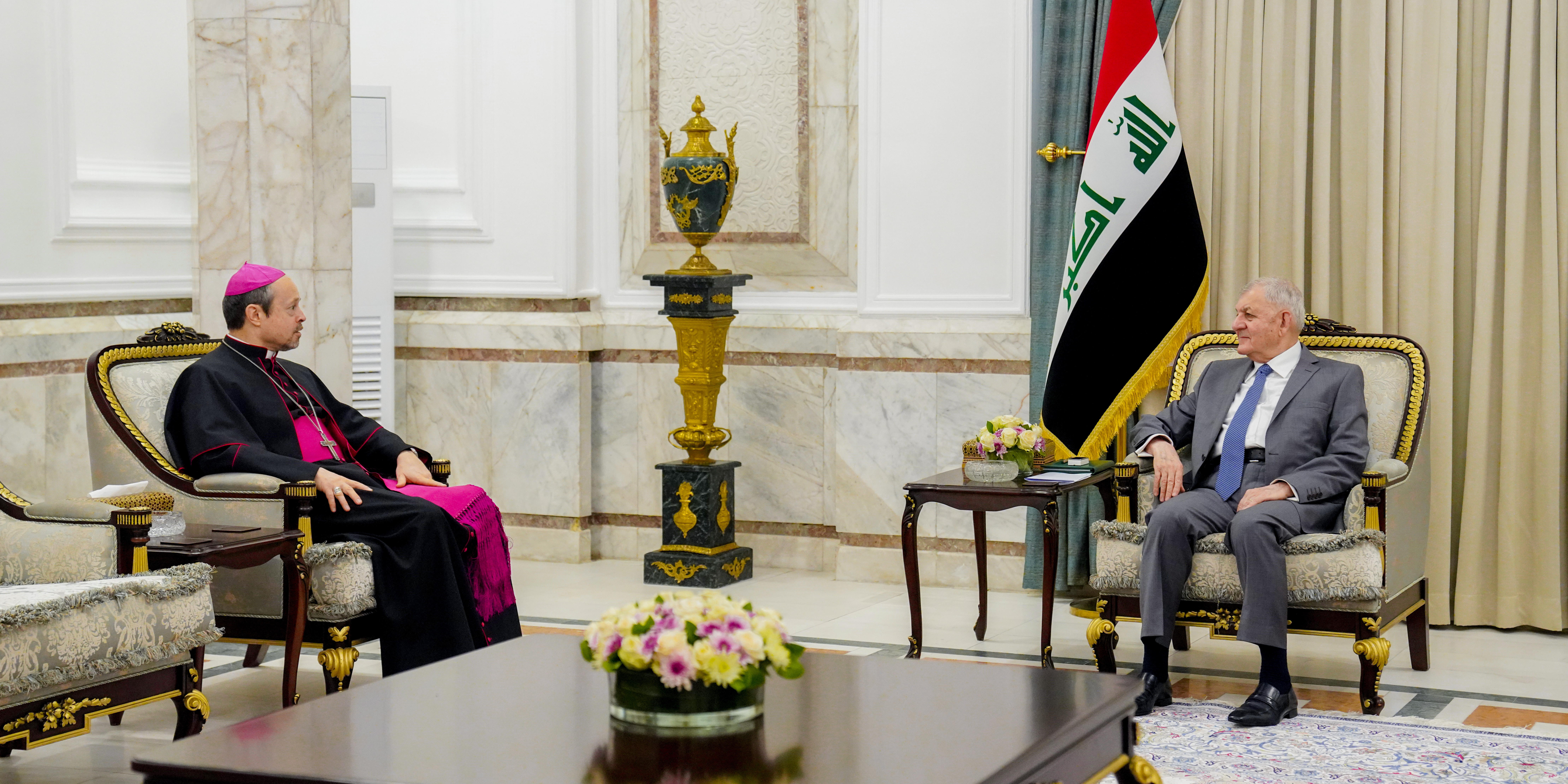 الفاتيكان تشيد بدور الرئيس العراقي في ترسيخ التعايش بين المكونات